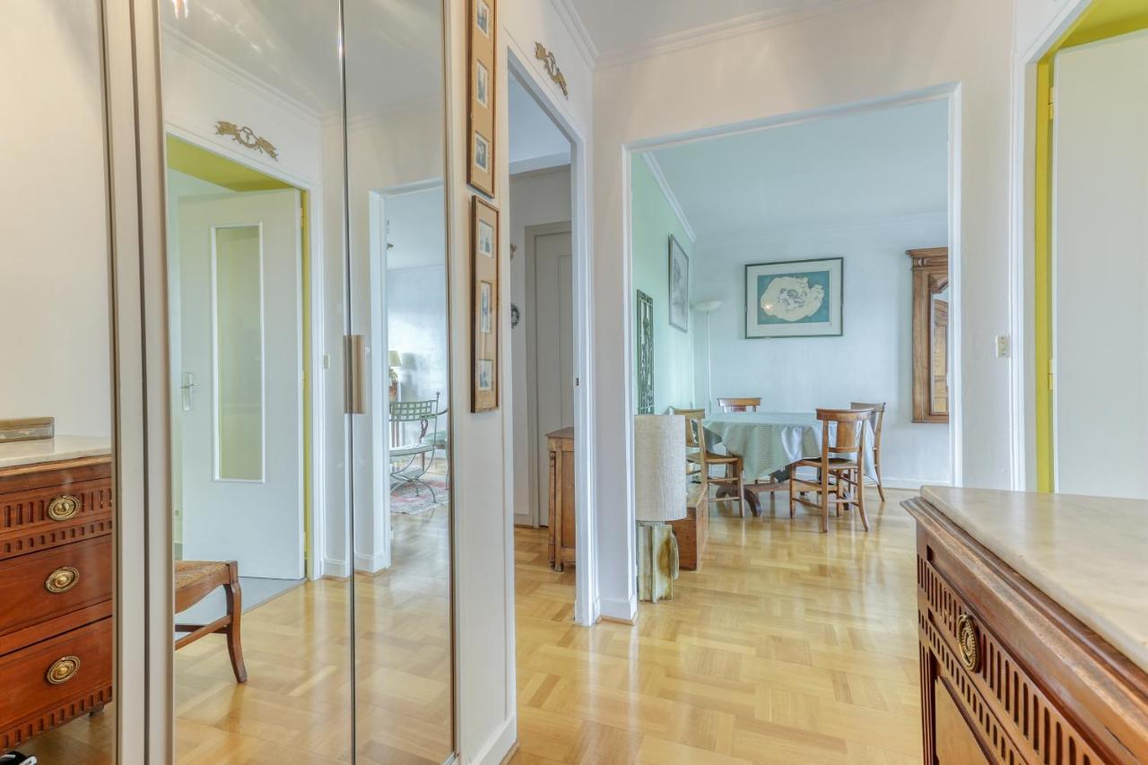 Large And Bright 2 Bdrs Flat With View - Paris 20 Apartment Luaran gambar